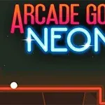 Λαμπερά γράμματα Arcade Golf Neon σε σκούρο φόντο με μια λευκή μπάλα του γκολφ σε λαβυρινθώδη πορεία