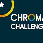 Κείμενο CHROMA CHALLENGE με χρωματιστούς κύκλους και λευκά αστέρια σε σκούρο φόντο
