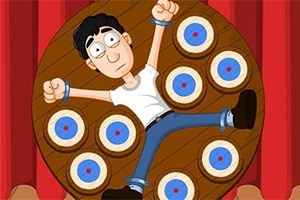 Dart Wheel Κινούμενος άνδρας δεμένος σε περιστρεφόμενο ξύλινο τροχό με στόχους γύρω του