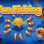 Fun Fishing Χρυσό ψάρι περιτριγυρισμένο από μικρά κλόουν ψάρια με φόντο πολύχρωμα θαλάσσια πλάσματα και τον τίτλο Fun Fishing