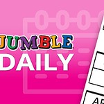 Έντονα χρωματιστές λέξεις JUMBLE DAILY σε ροζ φόντο με μερική προβολή γρίφου λέξεων στα δεξιά