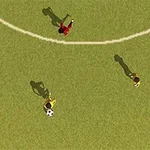 Soccer Simulator Τρεις παίκτες σε γήπεδο ποδοσφαίρου με έναν να κρατά την μπάλα